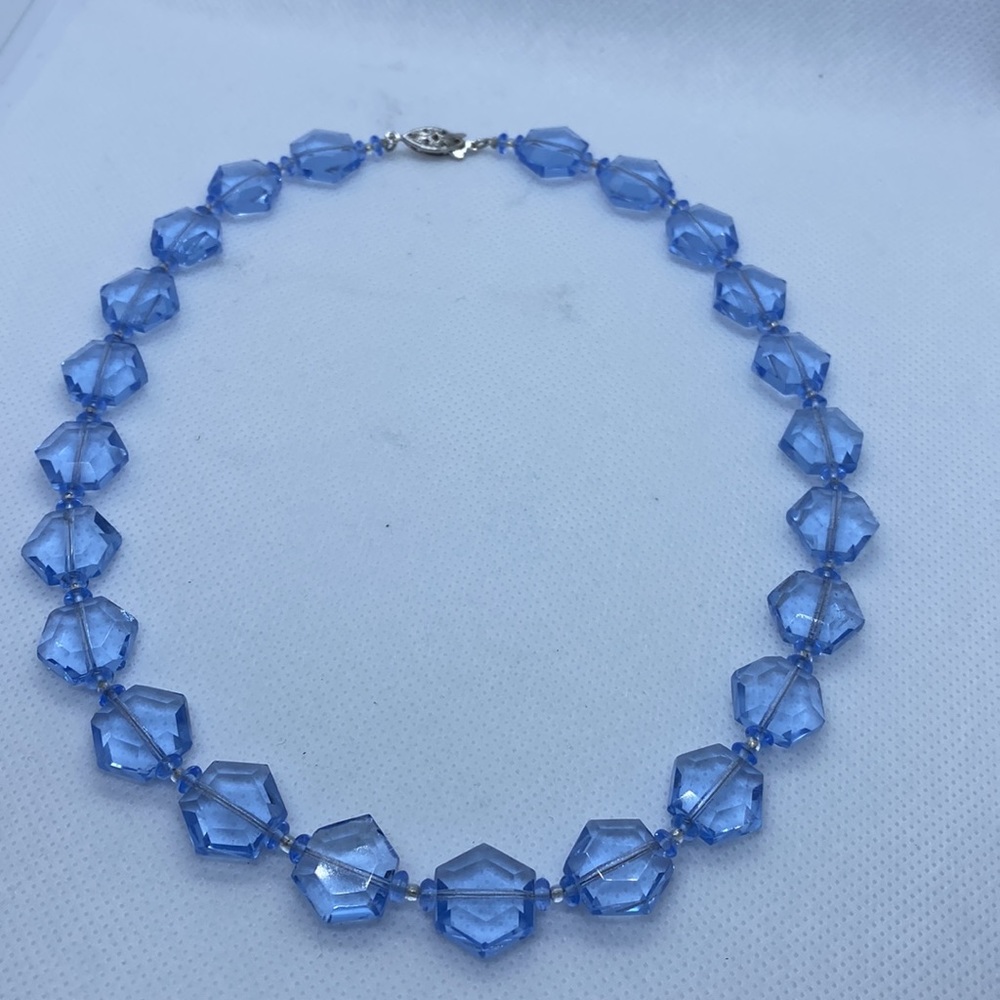 VINTAGE BLUE GLASS NECKLACE